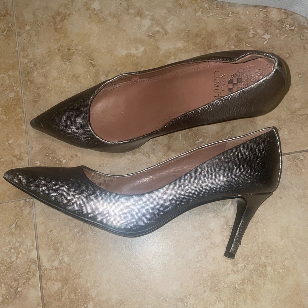 Vince camuto pointy shoes 🔥